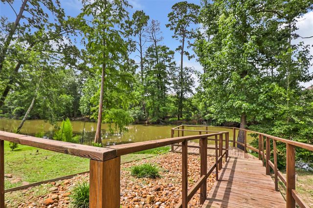 18111 Humber River Lane, Houston, TX 77044