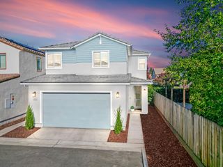 1383 Kinship Dr, Turlock, CA 95382