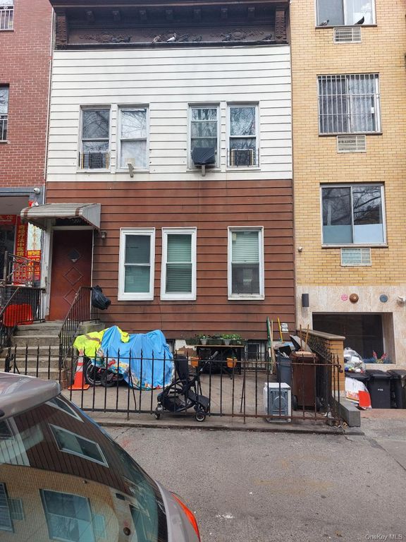 727 53rd Street, Brooklyn, NY 11220