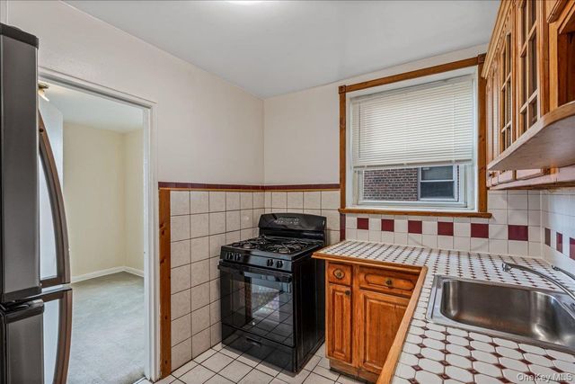 8450 169th Street 306, Jamaica, NY 11432