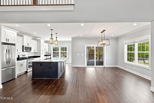 3418 Silk Mill Place, Kingsport, TN 37660