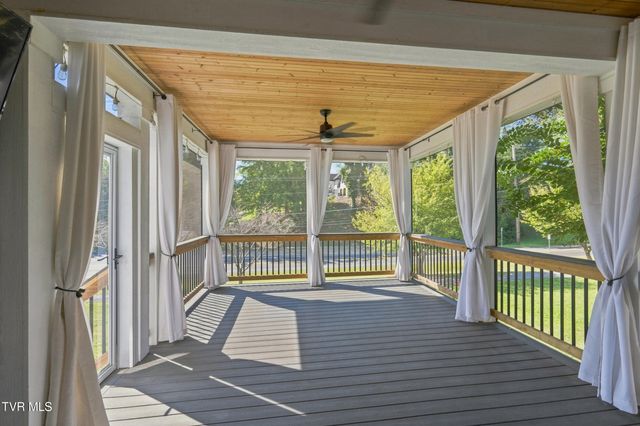 3418 Silk Mill Place, Kingsport, TN 37660