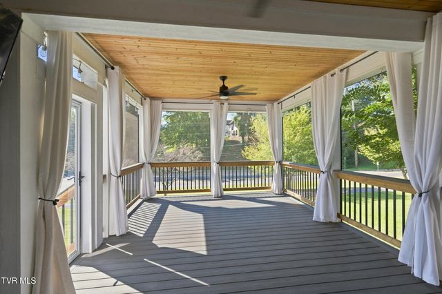 3418 Silk Mill Place, Kingsport, TN 37660