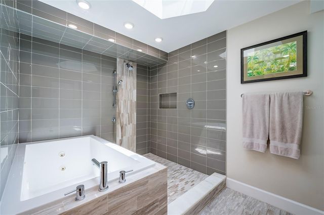 17940 GULF BOULEVARD 18C, Redington Shores, FL 33708