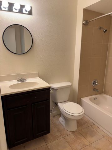 2217 Woodcreek B, Carrollton, TX 75006