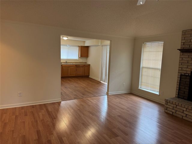 2217 Woodcreek B, Carrollton, TX 75006