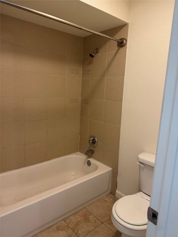 2217 Woodcreek B, Carrollton, TX 75006