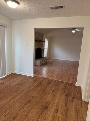 2217 Woodcreek B, Carrollton, TX 75006
