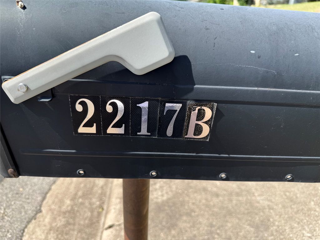 2217 Woodcreek B, Carrollton, TX 75006