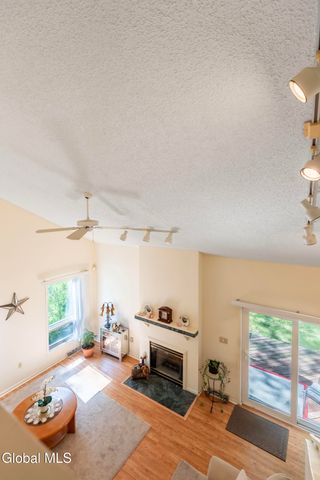 32 Lillian Lane, Troy, NY 12180