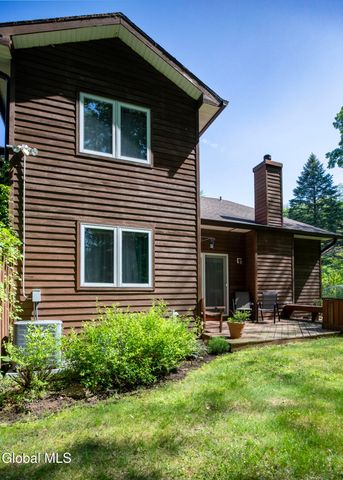 32 Lillian Lane, Troy, NY 12180