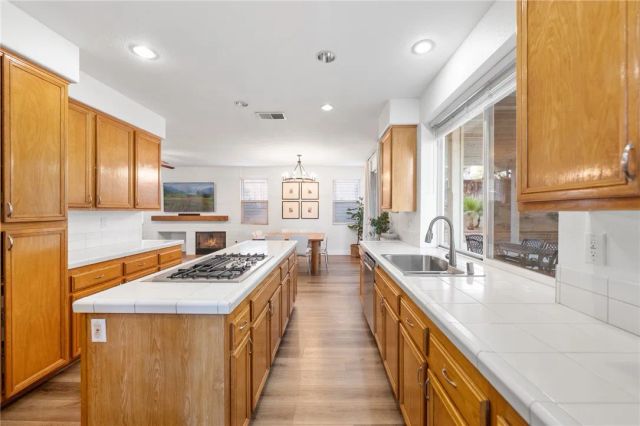 23480 Bending Oak Court, Murrieta, CA 92562