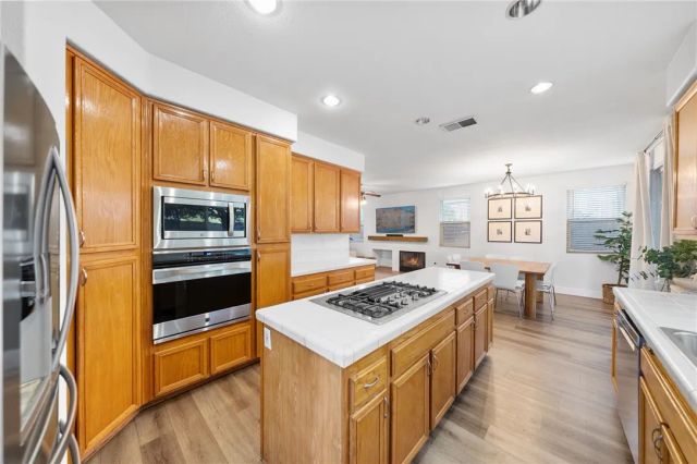 23480 Bending Oak Court, Murrieta, CA 92562