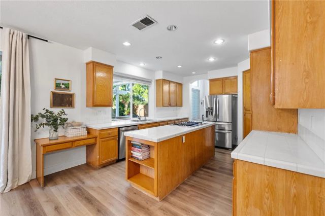 23480 Bending Oak Court, Murrieta, CA 92562