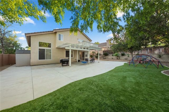 23480 Bending Oak Court, Murrieta, CA 92562