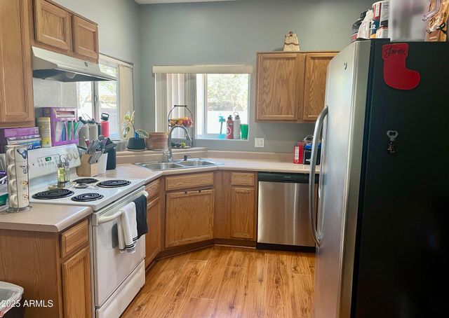 2311 E HARTFORD Avenue 38, Phoenix, AZ 85022