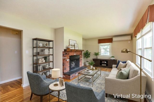 20 Forest Drive, Bedford, NH 03110
