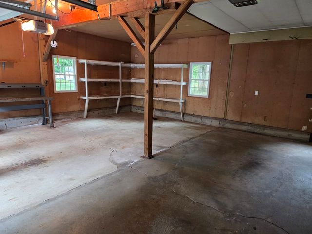 20 Forest Drive, Bedford, NH 03110