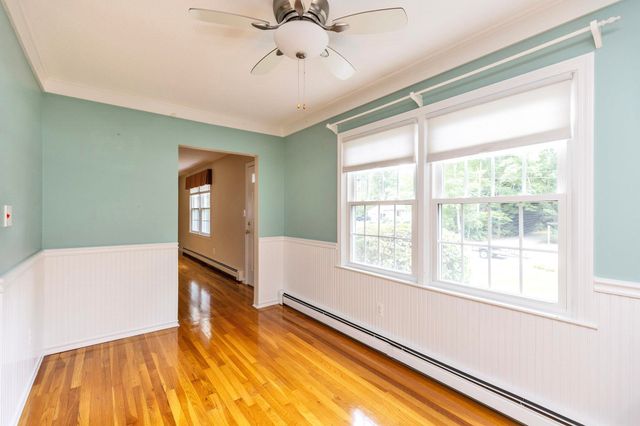 20 Forest Drive, Bedford, NH 03110