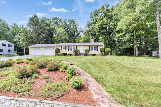 20 Forest Drive, Bedford, NH 03110