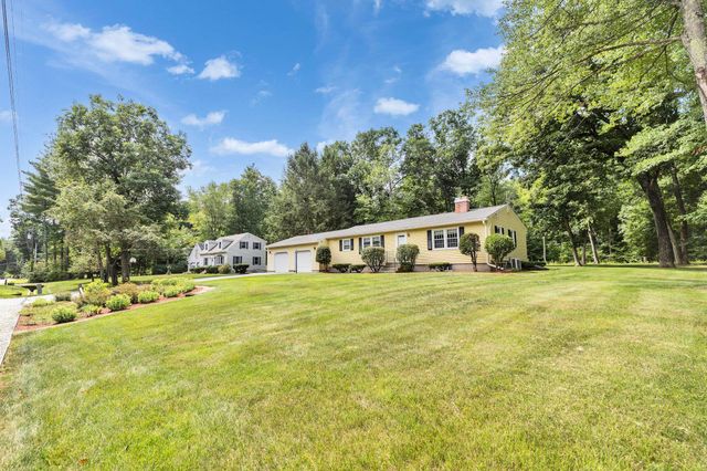 20 Forest Drive, Bedford, NH 03110