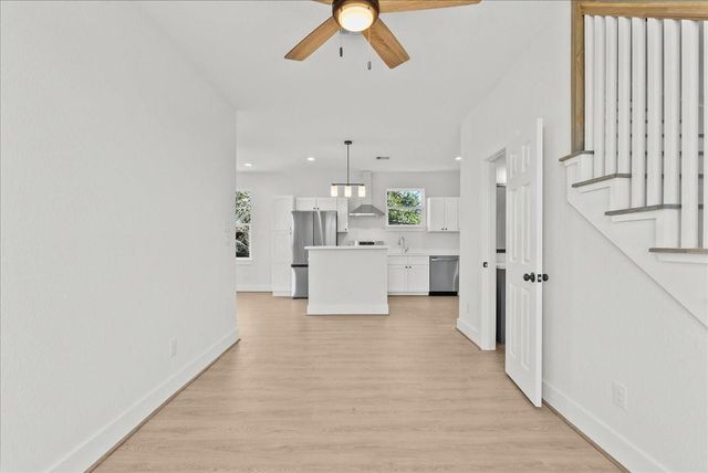 1910 Bayou Shore Drive, Galveston, TX 77551