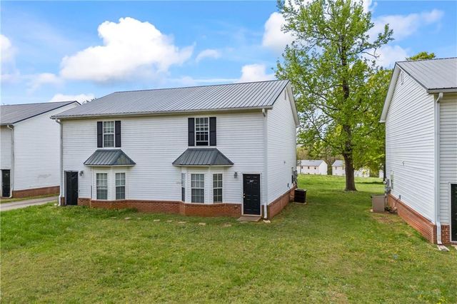 147 Westchester Circle, Athens, GA 30606