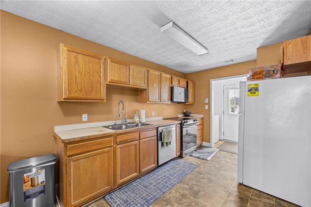 147 Westchester Circle, Athens, GA 30606