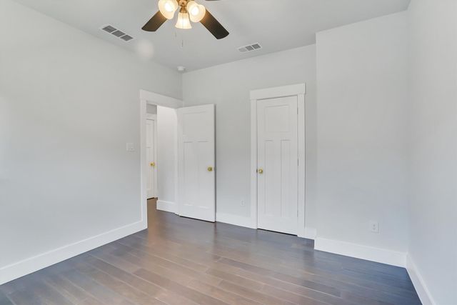 800 Crow Court, Granbury, TX 76048
