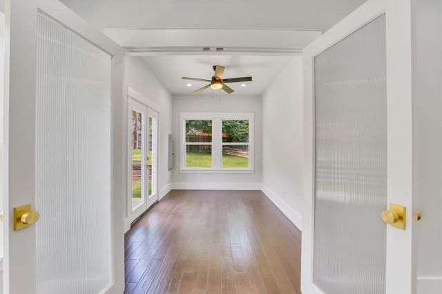 800 Crow Court, Granbury, TX 76048