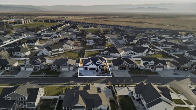 1919 W 850 S, Layton, UT 84041