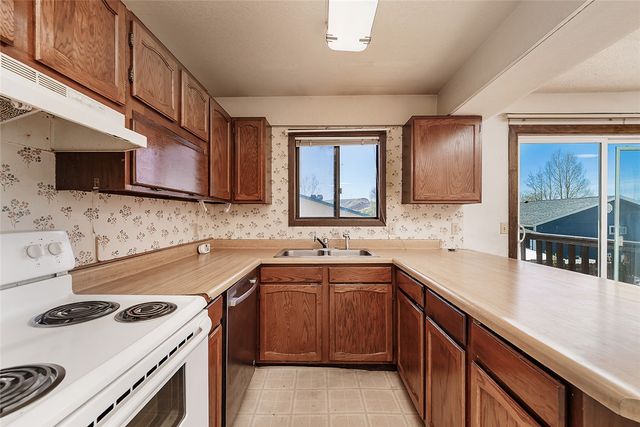 4032 Cambridge Drive, Billings, MT 59101
