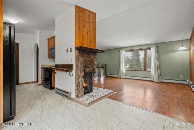 9420 Strathmore Drive, Anchorage, AK 99502