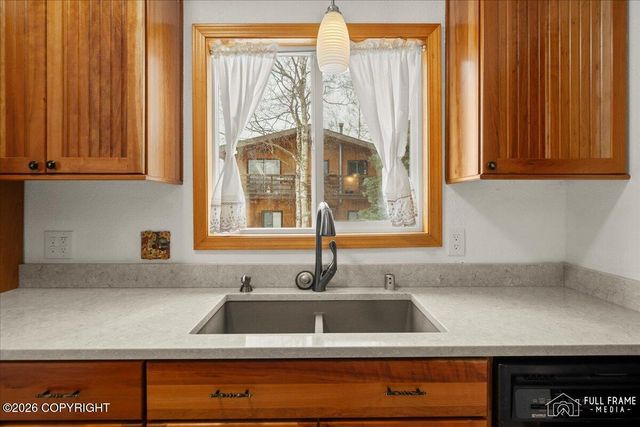 9420 Strathmore Drive, Anchorage, AK 99502