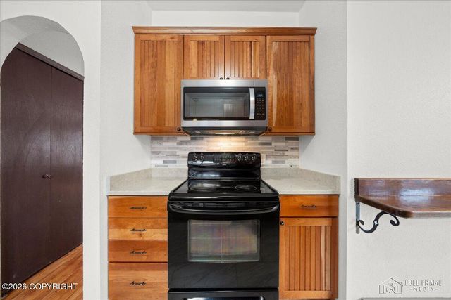 9420 Strathmore Drive, Anchorage, AK 99502