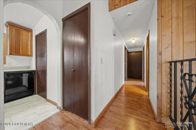 9420 Strathmore Drive, Anchorage, AK 99502