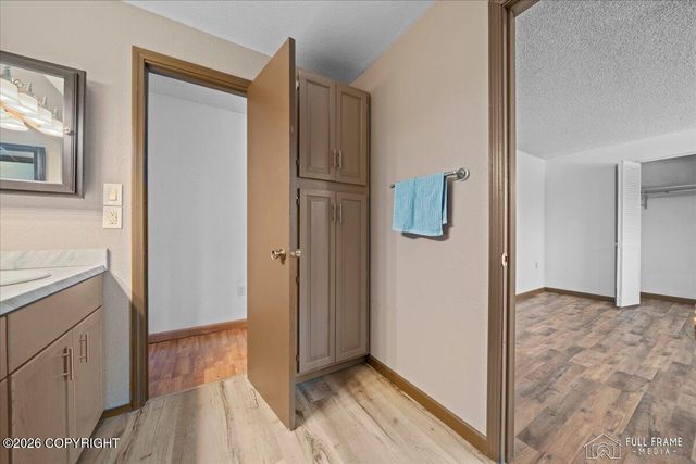 9420 Strathmore Drive, Anchorage, AK 99502