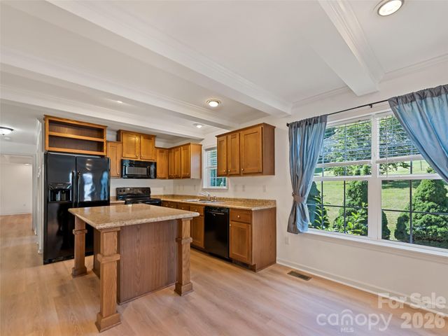 10 Enochs Way, Fletcher, NC 28732