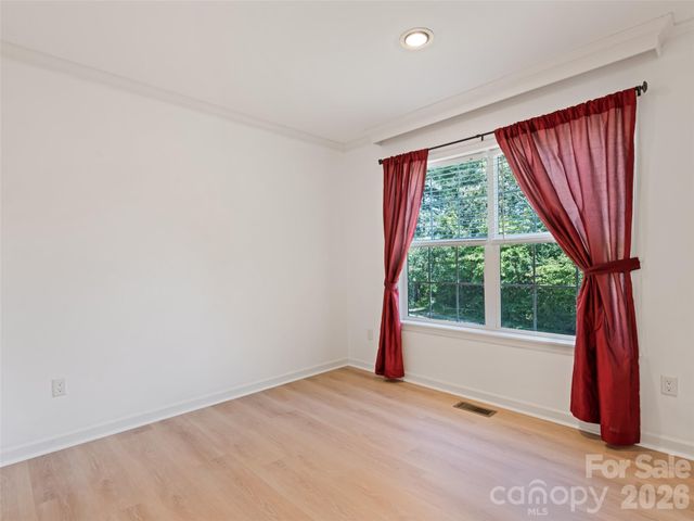 10 Enochs Way, Fletcher, NC 28732
