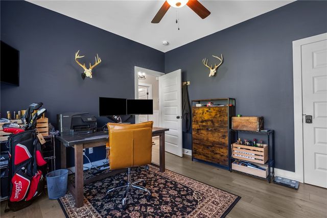 118 Squirrel Point, Six Mile, SC 29682