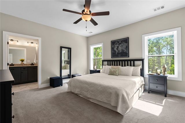 118 Squirrel Point, Six Mile, SC 29682