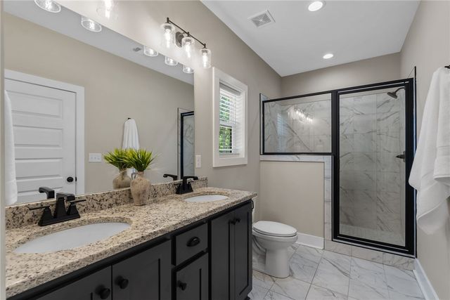 118 Squirrel Point, Six Mile, SC 29682