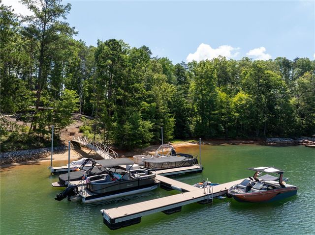 118 Squirrel Point, Six Mile, SC 29682