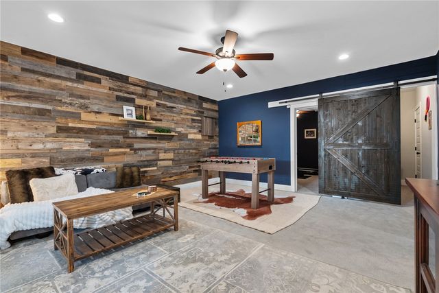 118 Squirrel Point, Six Mile, SC 29682