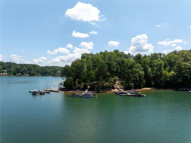 118 Squirrel Point, Six Mile, SC 29682