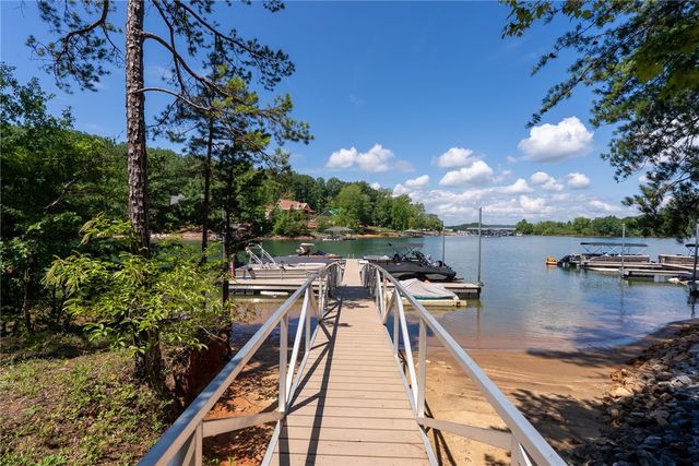 118 Squirrel Point, Six Mile, SC 29682