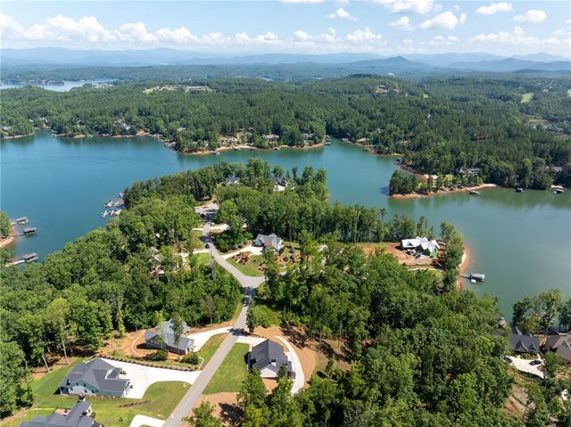 118 Squirrel Point, Six Mile, SC 29682
