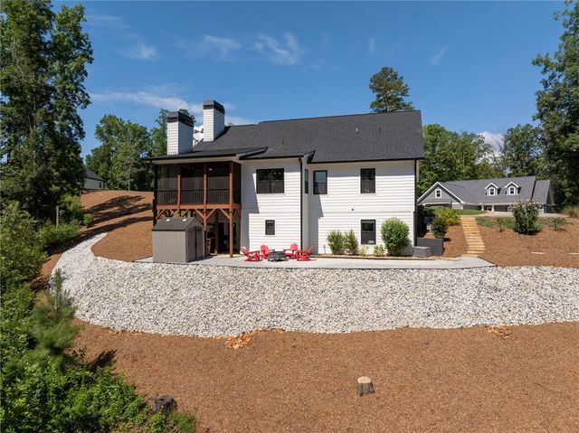 118 Squirrel Point, Six Mile, SC 29682