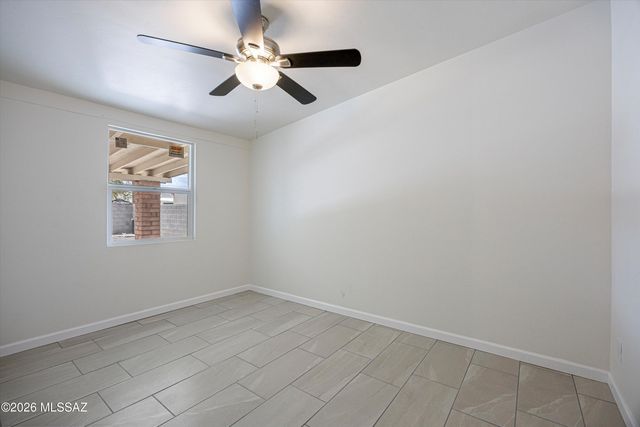 5640 E Calle Aurora, Tucson, AZ 85711