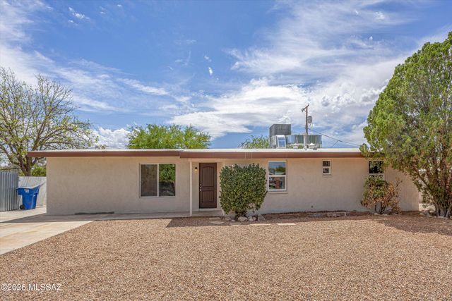 5640 E Calle Aurora, Tucson, AZ 85711
